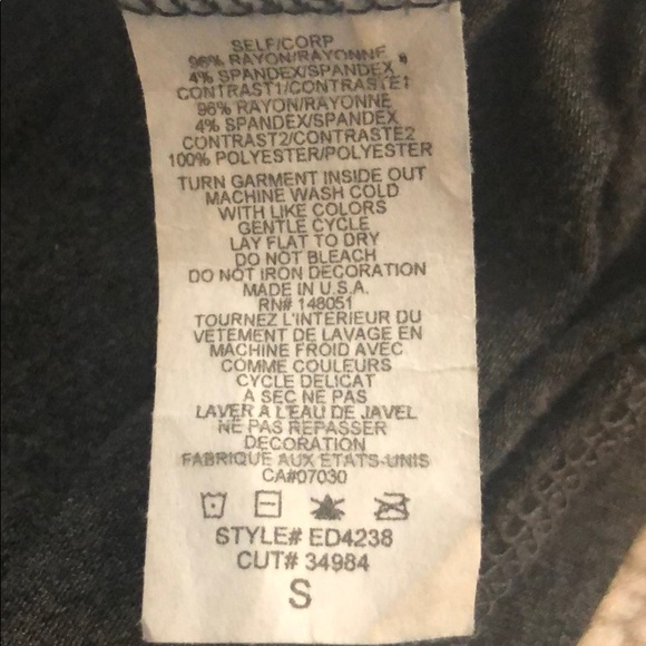 NWOT Sheer Overlay Pattern 3/4 Length Sleeve Top - Picture 6 of 6